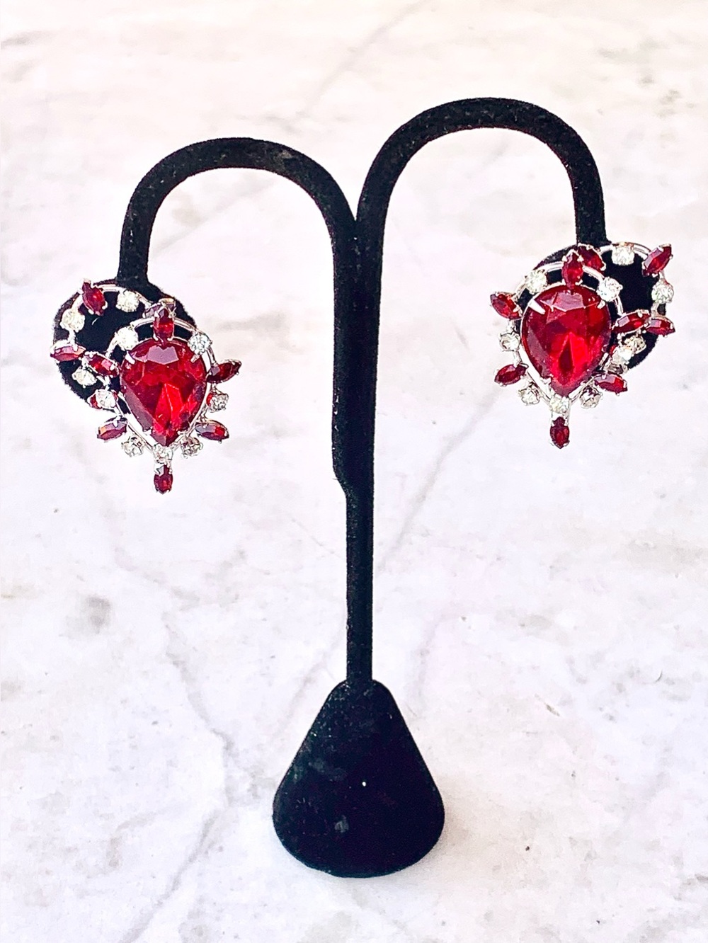 VENDOME RUBY RED PEAR-DROP  RHINESTONE Crystal Earrings SILVER VINTAGE 50’s